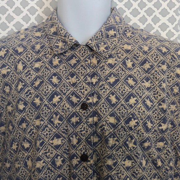 Patagonia Tops - Patagonia turtles periwinkle organic cotton shirt